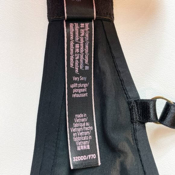 NWOT Victoria's Secret Bra 32DDD Very Sexy Uplift Plunge Black Lace B662 - Picture 7 of 7